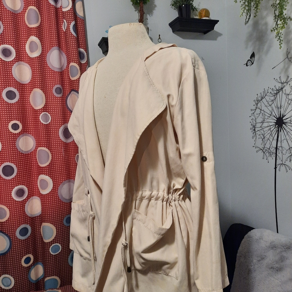 White Mid-length Spring Coat S - Picture 2 of 5